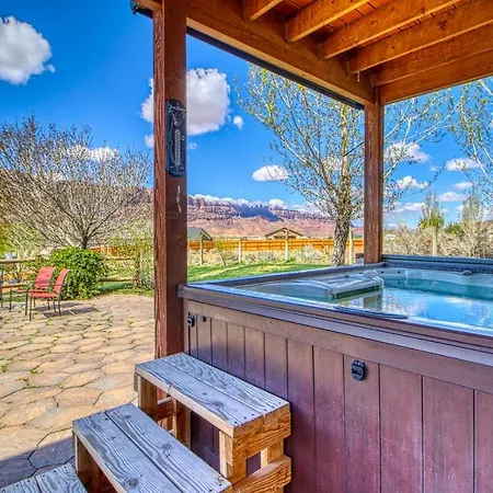 5 Bed 3 Bath Vacation Home In Arches National Park